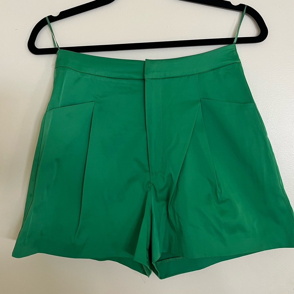 Satin effect high waisted green shorts
